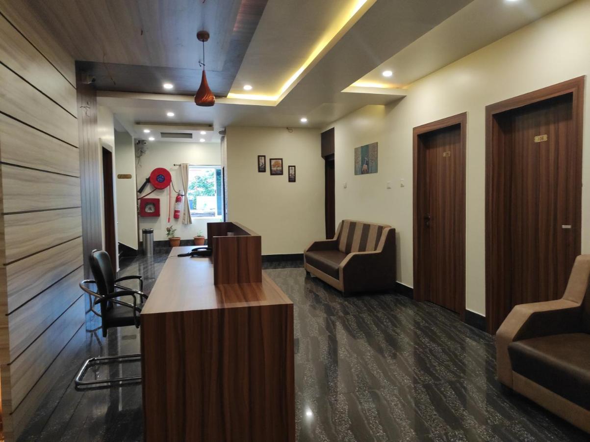 Hotel Paradise - Biswanath Chariali Bishnath Dış mekan fotoğraf